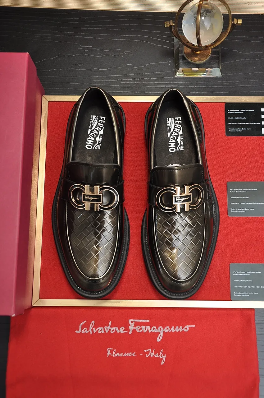 Men's shoes 💰720💶 [Ferragamo/Ferragamo] The latest model in the counter. Original imported open-sided high-quality cowhide hand-woven + imported 🐂 cowhide + original luxury metal buckle + original combination outsole. Comparison without pressure 38--45 (45 custom-made)